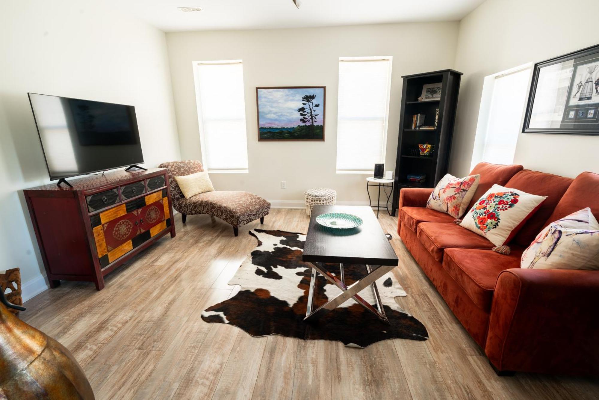 Spacious 3 Bedroom Apartment In Heart Of Niagara Thorold Экстерьер фото