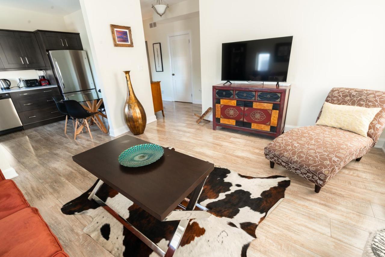 Spacious 3 Bedroom Apartment In Heart Of Niagara Thorold Экстерьер фото